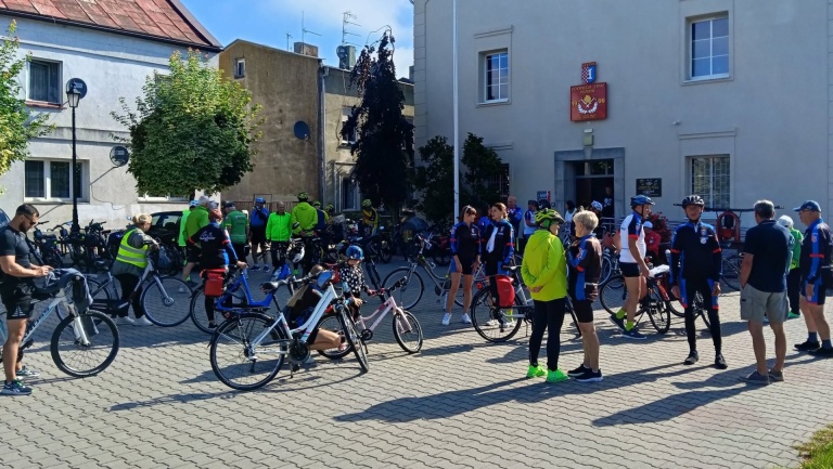 Ponad 70 uczestników na 22. Urodzinowym Rodzinnym Rajdzie Rowerowym