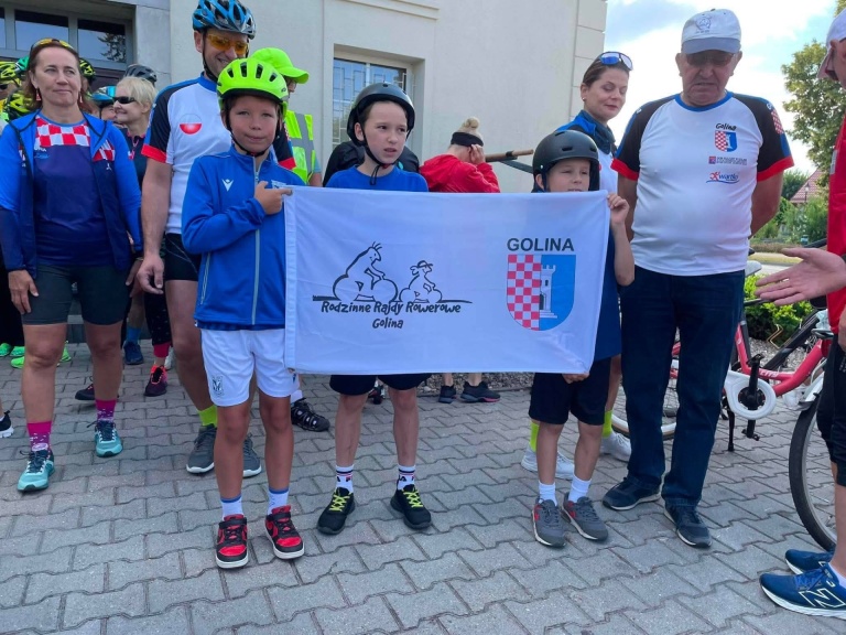 Ponad 70 uczestników na 22. Urodzinowym Rodzinnym Rajdzie Rowerowym