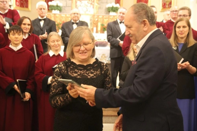 Festiwal Pieśni Maryjnej w Kawnicach. Chóralne występy zachwyciły publiczność
