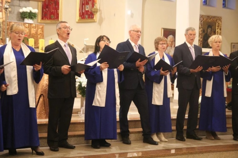 Festiwal Pieśni Maryjnej w Kawnicach. Chóralne występy zachwyciły publiczność
