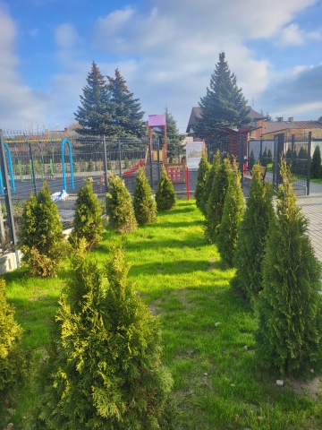 Gmina Golina zrealizowała projekt pn. „Na osiedlowym placu się spotykamy, tutaj bawimy się i odpoczywamy”