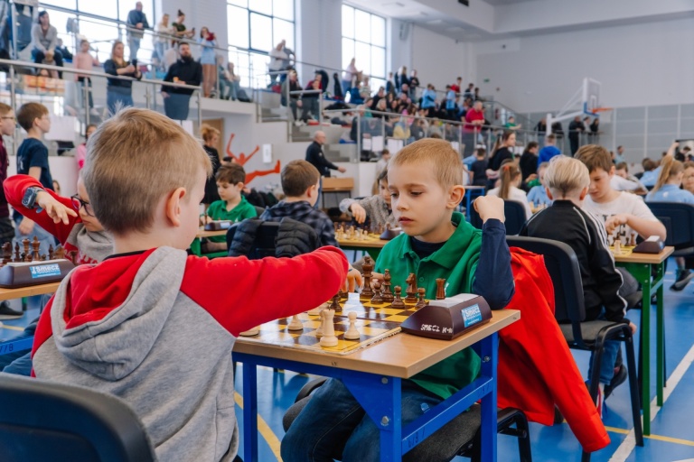 Blisko 300 zawodników wzięło udział w Półfinałach Mistrzostw Wielkopolski Juniorów w Szachach