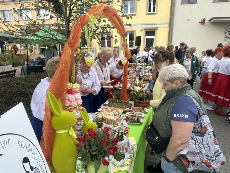 Kiermasz wielkanocny w Golinie