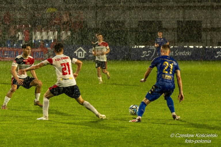 Polonia Golina w finale Wielkopolskiego Pucharu Polski przegrała mecz o trofeum z trzecioligową Polonią Środa Wielkopolska