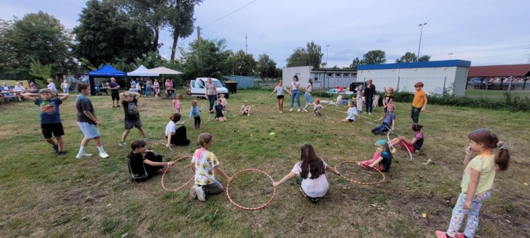 Piknik na osiedlu Wschód w Golinie - Rodzinne spotkanie pełne zabawy i muzyki
