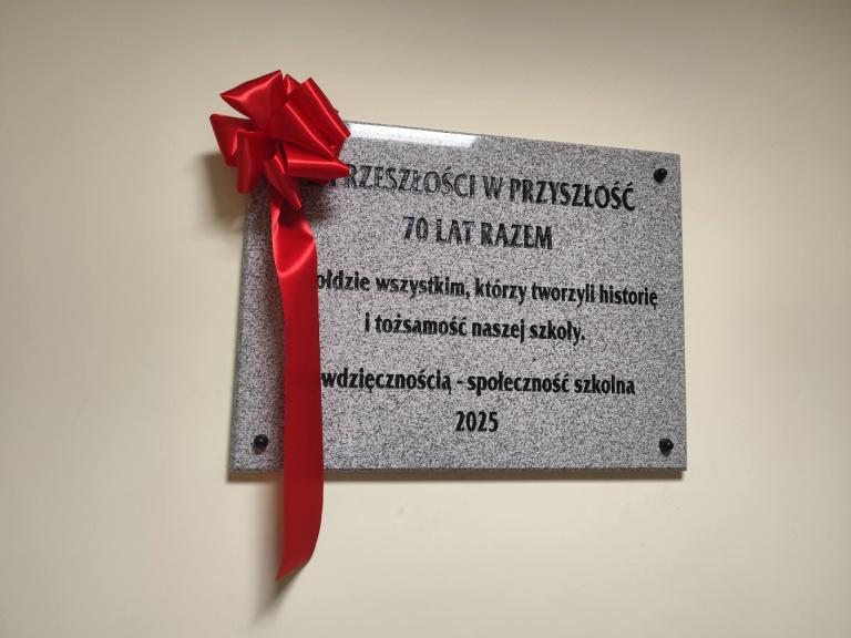 Czterokrotny jubileusz Szkoły Podstawowej w Kawnicach