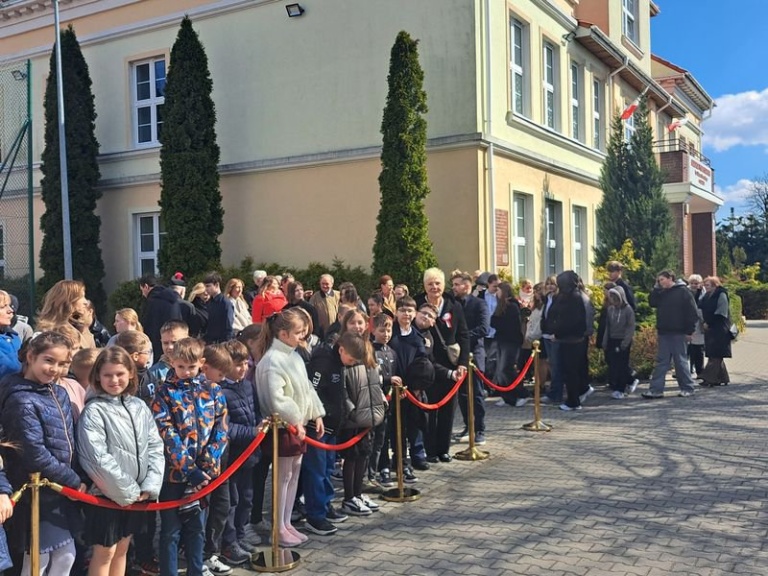Obchody 86. rocznicy Zbrodni Katyńskiej w Golinie