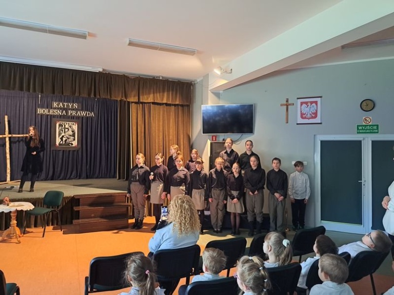 Obchody 86. rocznicy Zbrodni Katyńskiej w Golinie
