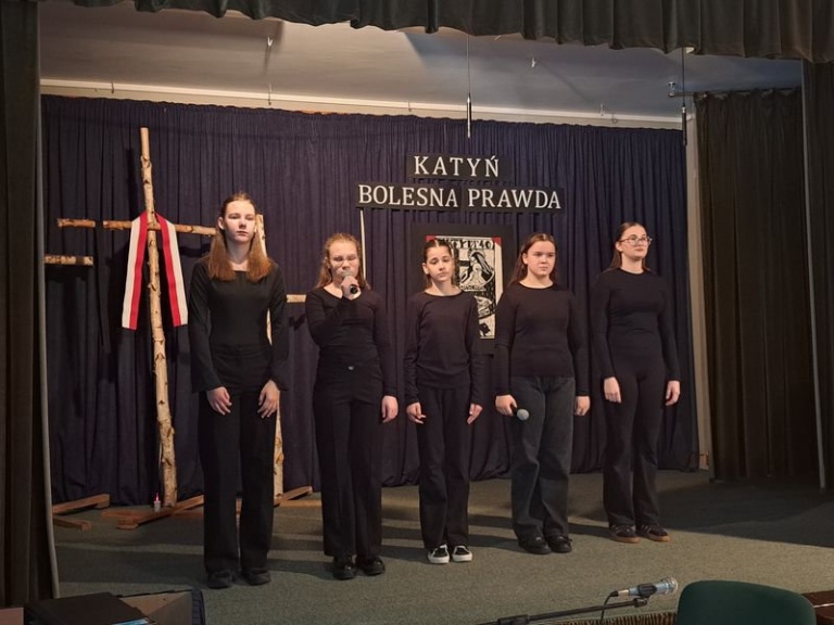 Obchody 86. rocznicy Zbrodni Katyńskiej w Golinie