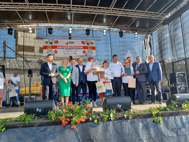 Koło Gospodyń Wiejskich w Kraśnicy zdobyło podium w konkursie kulinarnym
