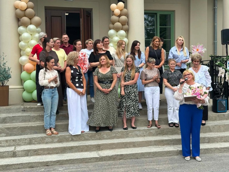 „Baśniowy Dworek” w nowej odsłonie – uroczyste otwarcie przebudowanego przedszkola