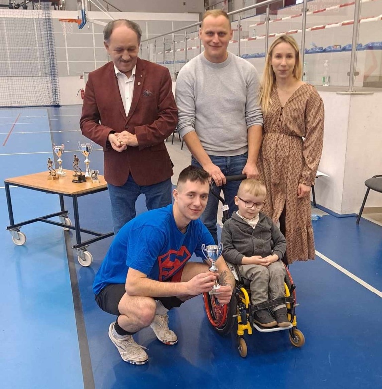 Mikołajkowy Turniej Piłki Nożnej o Puchar Burmistrza z zaszczytnem celem