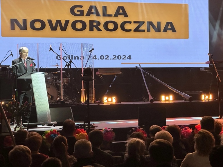 Gala Noworoczna w Golinie. Podsumowanie kadencji i wręczenie statuetek mieszkańcom gminy zasłużonych dla społęcznosci lokalnej