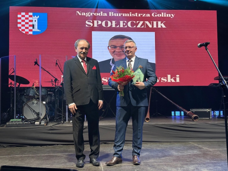 Gala Noworoczna w Golinie. Podsumowanie kadencji i wręczenie statuetek mieszkańcom gminy zasłużonych dla społęcznosci lokalnej