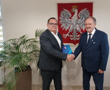 Burmistrz Goliny podpisał umowę na budowę przydomowych oczyszczalni ścieków